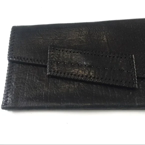 Black embossed leather like clutch - Picture 5 of 7